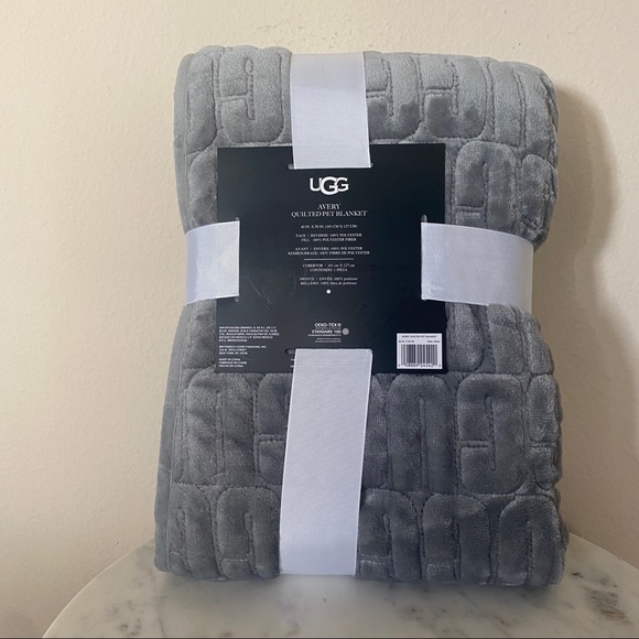 UGG Dog Ugg Quilted Pet Throw Dog Blanket 4 X 50 Poshmark